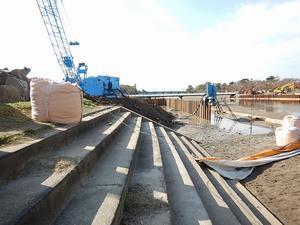 写真：船上場矢板状況