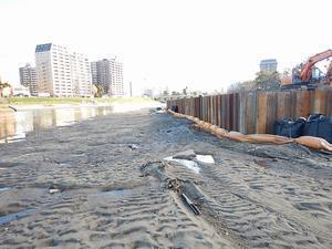 写真：船上場矢板完了