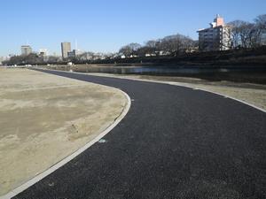 写真：埋め込み照明設置状況1