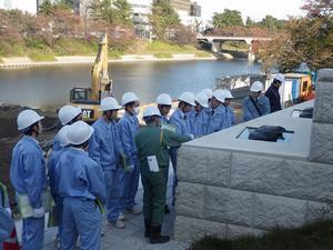 写真：現場見学会の開催（11月16日）