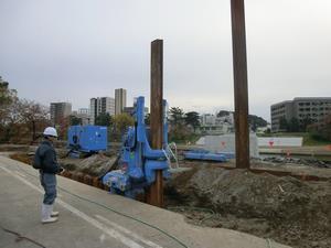 写真：A1橋台土留め矢板