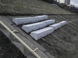 写真：階段ブロック