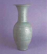 写真：青磁花瓶