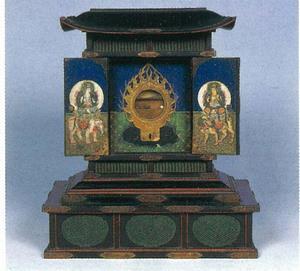 写真：黒漆嵌装舎利厨子