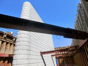 写真：P1橋脚足場撤去1