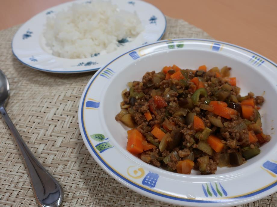 野菜たっぷり！なすのキーマカレー