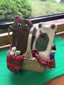 写真：スマホケース＆ストラップ完成例