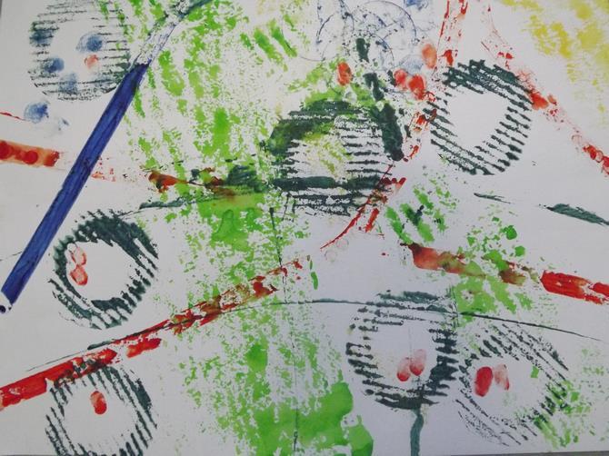 写真：土の玉、ころころ、ころころ