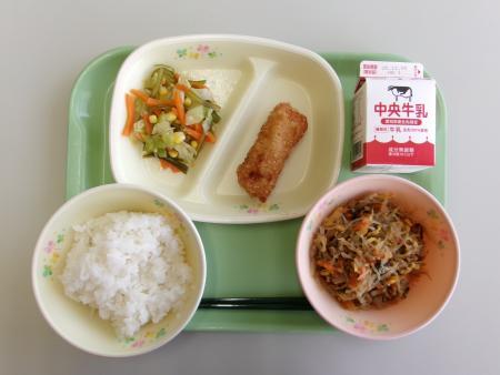 写真：学校給食