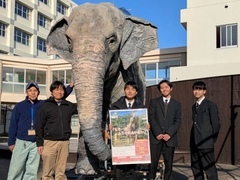 岡崎城西高校美術部の部員さんと先生と一緒に