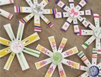 写真:「クルクルまわる　カラフルごま」作品例