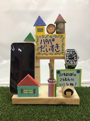 写真：父の日に贈る木工スタンド