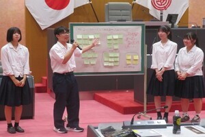 写真：C班の発表の様子