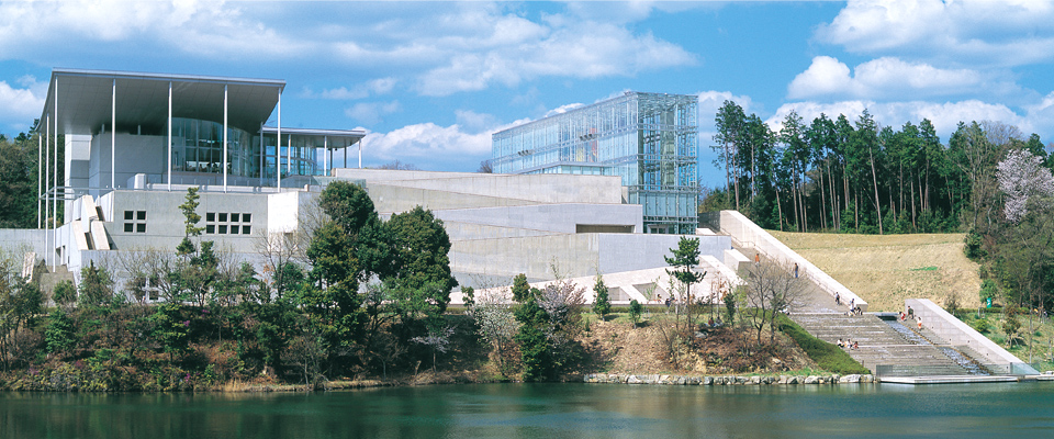 岡崎市美術博物館